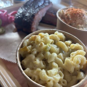 Botto's BBQ - Spicy Mac, brisket, potato salad - Barbeque Near Me - Portland, Oregon Botto's BBQ - Spicy Mac, brisket, potato salad - Barbeque Near Me - Portland, Oregon