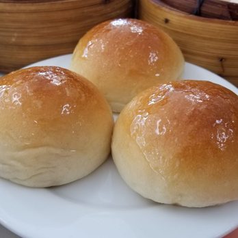 Ginger & Garlic - Baked manapua - Dim Sum Near Me - Honolulu, Hawaii