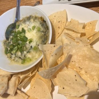 Granite City Food & Brewery - Spinach & Artichoke Dip Appetizer - American Near Me - Eagan, Minnesota