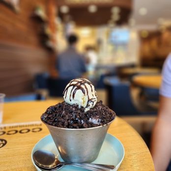 Cocohodo - Cookies Cream Shaved Ice - Desserts Near Me - Sunnyvale, California