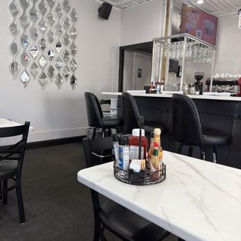 French Toast Bistro - Breakfast & Brunch Near Me - Clawson, Michigan