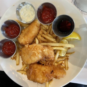 Skates On The Bay - 12/18/21 Fish & Chips - Seafood Near Me - Berkeley, California