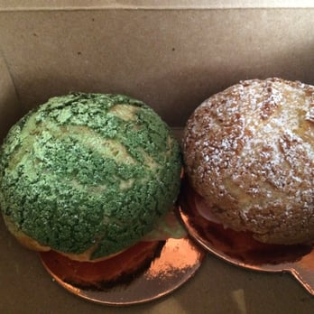 Bibble & Sip - Matcha and Earl grey cream puff - Coffee & Tea Near Me - New York, New York Bibble & Sip - Matcha and Earl grey cream puff - Coffee & Tea Near Me - New York, New York