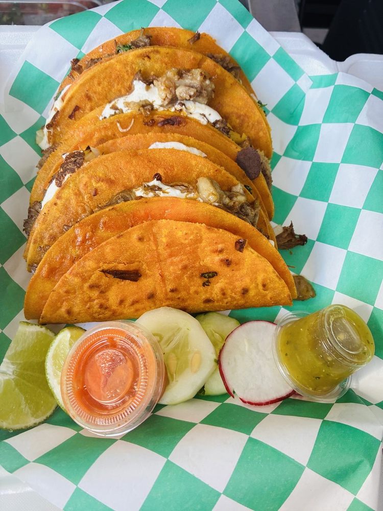 La Jarochita Mexican Food Truck