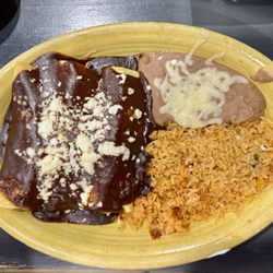 Fuego Mexican Grill & Taquila Bar - Mole