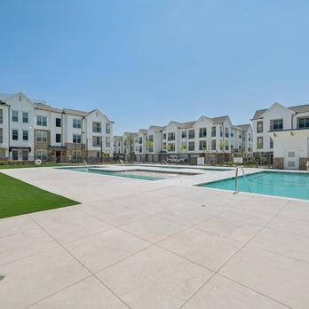 The Fitzgerald - Apartments Near Me - Waxahachie, Texas The Fitzgerald - Apartments Near Me - Waxahachie, Texas