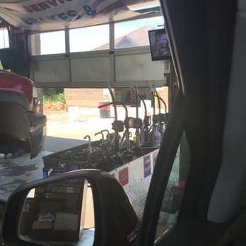 Big Rays Quick Lube - Ready to service your car's needs! - Auto Repair Near Me - Howell, Michigan Big Rays Quick Lube - Ready to service your car's needs! - Auto Repair Near Me - Howell, Michigan