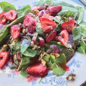 Unger Farms - Spinach Strawberry salad - Farmers Market Near Me - Cornelius, Oregon
