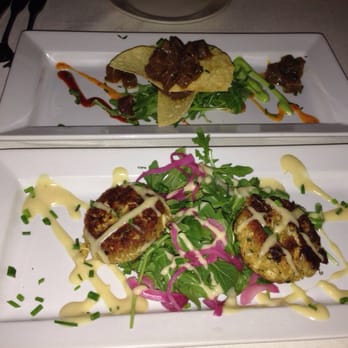 Osceola Street Cafe - Tuna tartar Wonton Stacks and mini Crab cakes - Breakfast & Brunch Near Me - Stuart, Florida