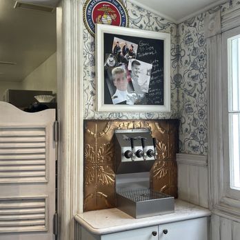 High-Pie - Soda machine - Themed Cafes Near Me - Oceanside, California