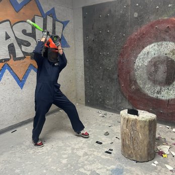 iSmash Las Vegas - Kids love this after a long day of chores! - Axe Throwing Near Me - Paradise, Nevada iSmash Las Vegas - Kids love this after a long day of chores! - Axe Throwing Near Me - Paradise, Nevada
