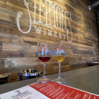 Simmons Winery - two glasses of wine on a bar - Wineries Near Me - Columbus, Indiana