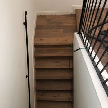 David Shafer Hardwood floors - Nice stairs - Flooring Near Me - Round Rock, Texas David Shafer Hardwood floors - Nice stairs - Flooring Near Me - Round Rock, Texas