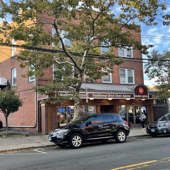 Modern Apizza - Outside - Pizza Near Me - New Haven, Connecticut