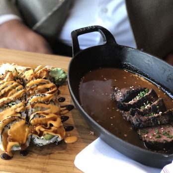 Earls Kitchen + Bar - Steak and a Sushi - New American Near Me - Somerville, Massachusetts