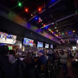The Avenue Sports Grill - Inside