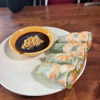 Pho Chau - Gỏi Cuốn Tom / Fresh Spring Rolls with Shrimp - Vietnamese Near Me - Rochester, Minnesota Pho Chau - Gỏi Cuốn Tom / Fresh Spring Rolls with Shrimp - Vietnamese Near Me - Rochester, Minnesota