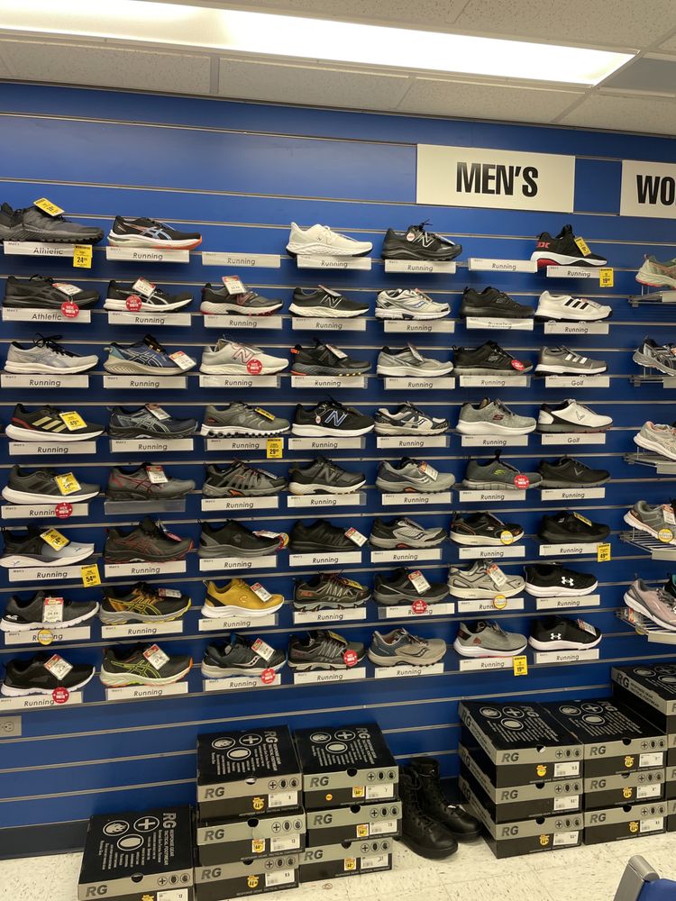 BIG 5 SPORTING GOODS Updated August 2024 15 Photos & 13 Reviews