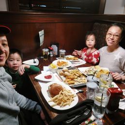 Our Fam @ Houlihan's