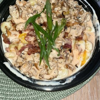 Two Bucks - Mac and cheese - Bars Near Me - Avon, Ohio