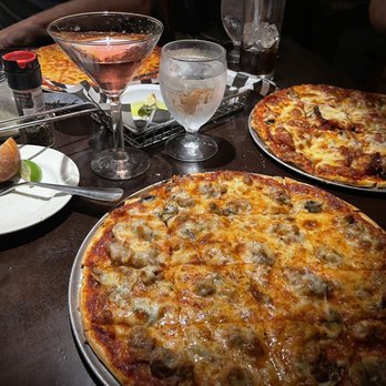 Colletti's - Pizza - Italian Near Me - Chicago, Illinois