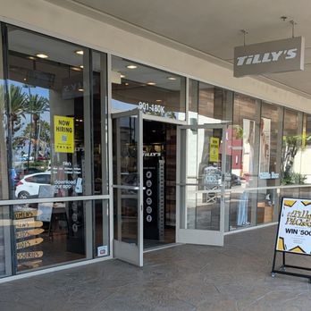 Tillys - Front door - Men's Clothing Near Me - Costa Mesa, California Tillys - Front door - Men's Clothing Near Me - Costa Mesa, California