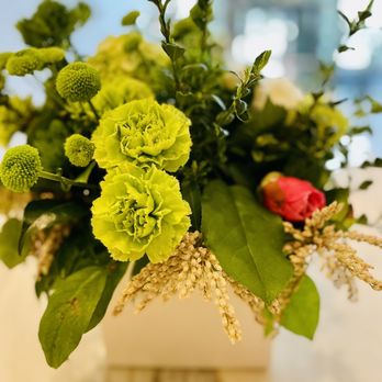 Fena Flowers - This week's arrangements! - Florists Near Me - Kirkland, Washington Fena Flowers - This week's arrangements! - Florists Near Me - Kirkland, Washington