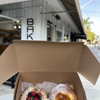 Michi Michi - Beautiful pastries! - Bakeries Near Me - San Diego, California