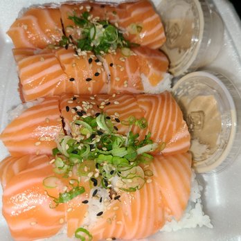 Sushi Planet - Galaxy Roll w/ Salmon - Sushi Bars Near Me - Westlake Village, California Sushi Planet - Galaxy Roll w/ Salmon - Sushi Bars Near Me - Westlake Village, California