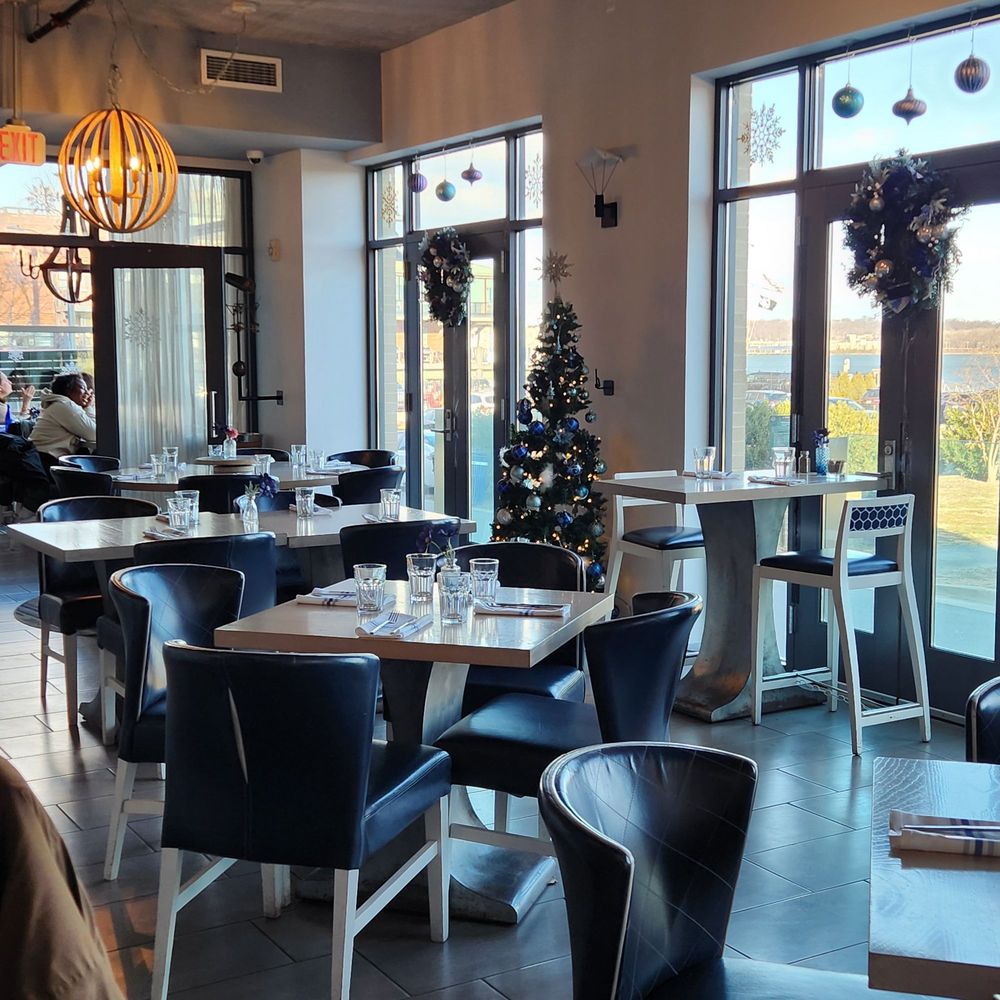 Hummingbird Bar & Kitchen - New American Near Me - Alexandria, Virginia Hummingbird Bar & Kitchen - New American Near Me - Alexandria, Virginia