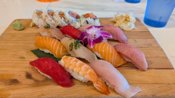 Hi 5 Sushi by null