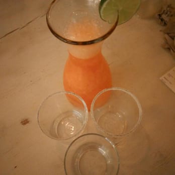 Tierra de Burritos - Margaritas de medianoche - Mexican Near Me - Madrid, M Tierra de Burritos - Margaritas de medianoche - Mexican Near Me - Madrid, M