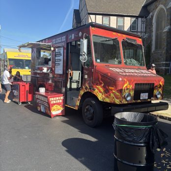 The Lunch Box Trolley - Food Trucks Near Me - Quincy, Massachusetts The Lunch Box Trolley - Food Trucks Near Me - Quincy, Massachusetts