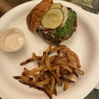 Ultimate Burger - Ultimate Cheeseburger, fries and aioli dipping sauce - Burgers Near Me - Kailua-Kona, Hawaii Ultimate Burger - Ultimate Cheeseburger, fries and aioli dipping sauce - Burgers Near Me - Kailua-Kona, Hawaii