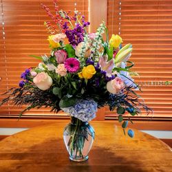 Hart's Floral - Beautiful Birthday Flowers!