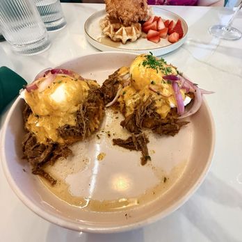 Sunny's  - Texas Benedict - Breakfast & Brunch Near Me - San Antonio, Texas