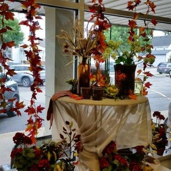 Verona Hometown Pharmacy - Fall Display At Verona Hometown Pharmacy - Drugstores Near Me - Verona, Wisconsin Verona Hometown Pharmacy - Fall Display At Verona Hometown Pharmacy - Drugstores Near Me - Verona, Wisconsin