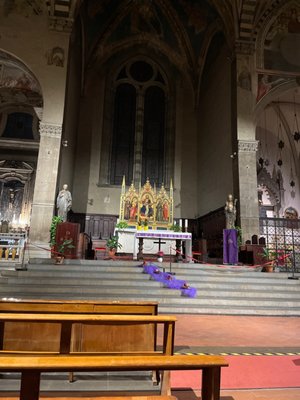 Basilica di Santa Trinita by null