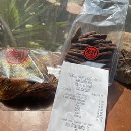 Pork sung bun l. (2.90) chocolate walnut cookie R. (5.95) Pork sung bun l. (2.90) chocolate walnut cookie R. (5.95)