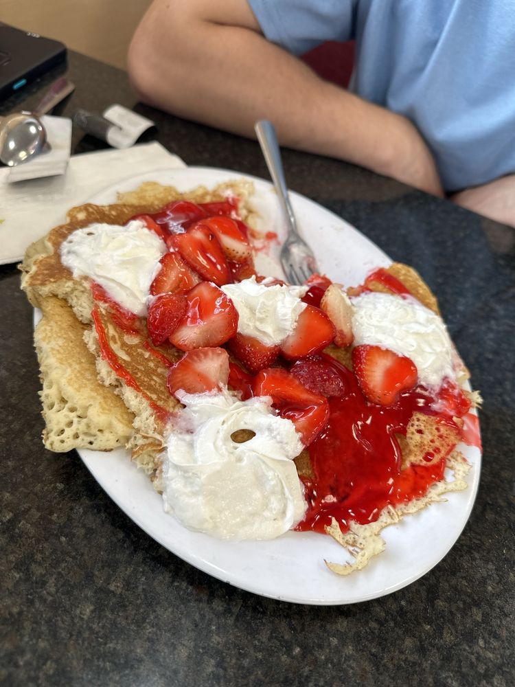 Vik's Diner — Mexican restaurant in Fraser