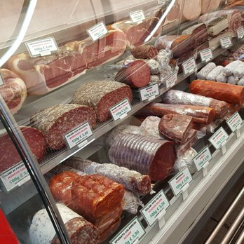 Naschmarkt - All the meats! - Public Markets Near Me - Vienna, 9