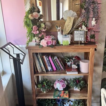 Cafe Bloom - Cafes Near Me - New York, New York