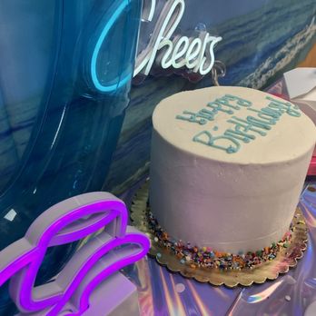 Blondie's Bakery Boutique - 6' Birthday Cake - Desserts Near Me - Santa Rosa, California Blondie's Bakery Boutique - 6' Birthday Cake - Desserts Near Me - Santa Rosa, California