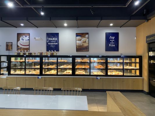 Paris Baguette by null