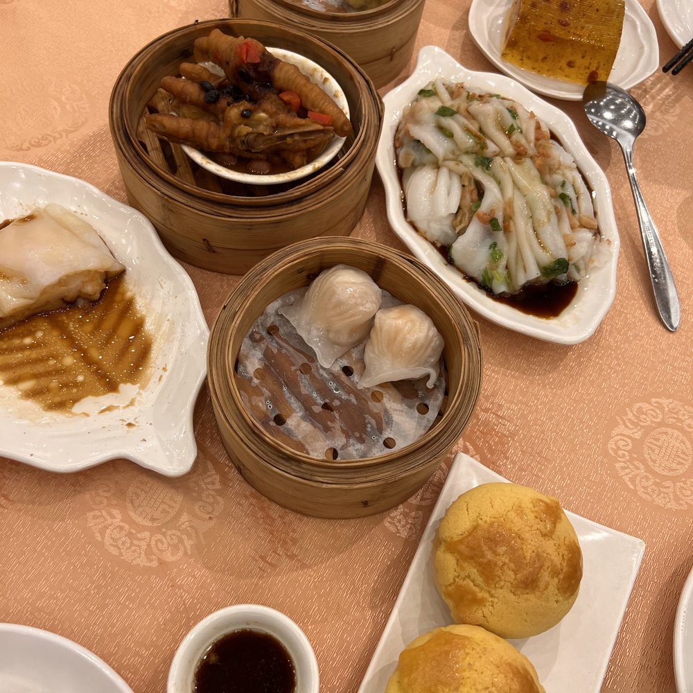 cheong fun, har gao, ha mai cheong fun, feng zhao, lava buns