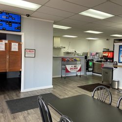 Vip Deli - Newly remodeled interior