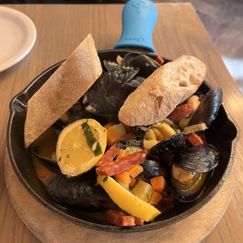 Wilder - Steamed Mussels - New American Near Me - San Francisco, California