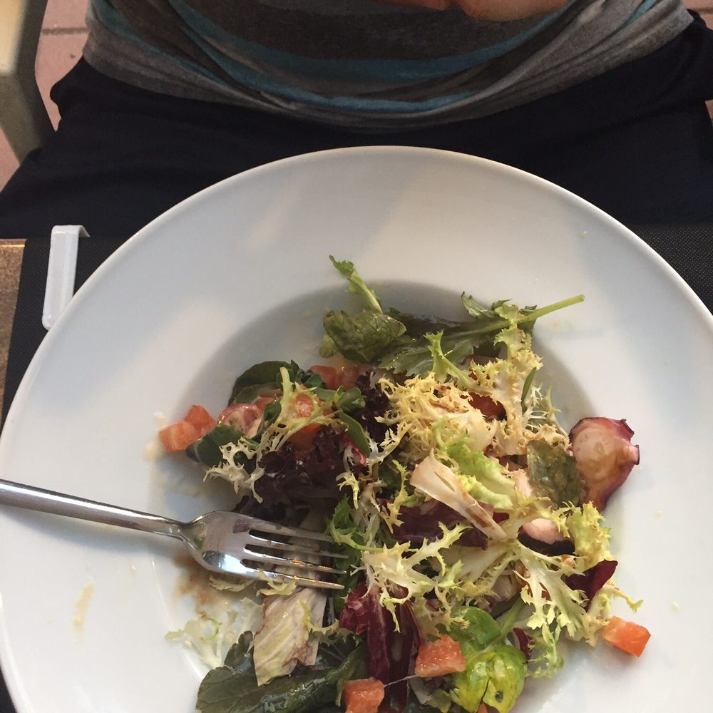 Passatges - Restaurants Near Me - Portbou, GI