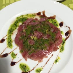 La Marmite - Tuna carpaccio (part of the 3 course meal €41.5)