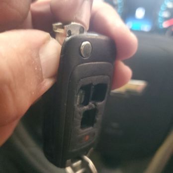 Top Tech Automotive Locksmith - Key fob broken - Keys & Locksmiths Near Me - Walnut, California Top Tech Automotive Locksmith - Key fob broken - Keys & Locksmiths Near Me - Walnut, California